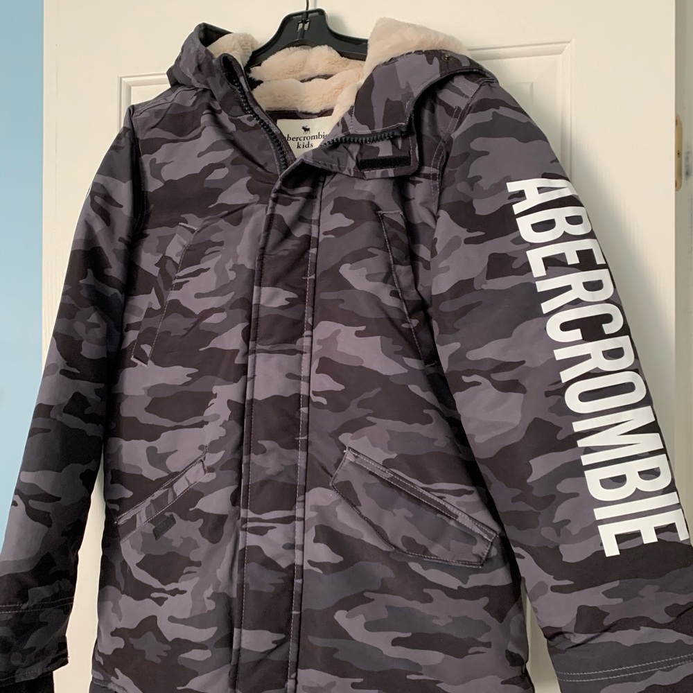 Abercrombie camo coat